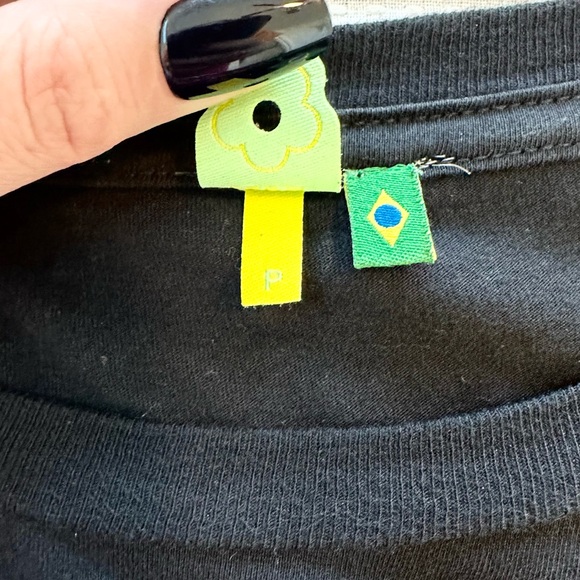 FARM Rio Graphic T-shirt Dress with Crochet Granny Square Balloon Sleeves - Picture 4 of 9